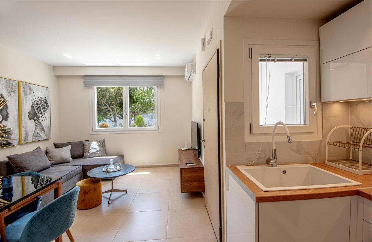 Luxury Apartment Marine View อายิโอสนิโกลาโอส ภายนอก รูปภาพ