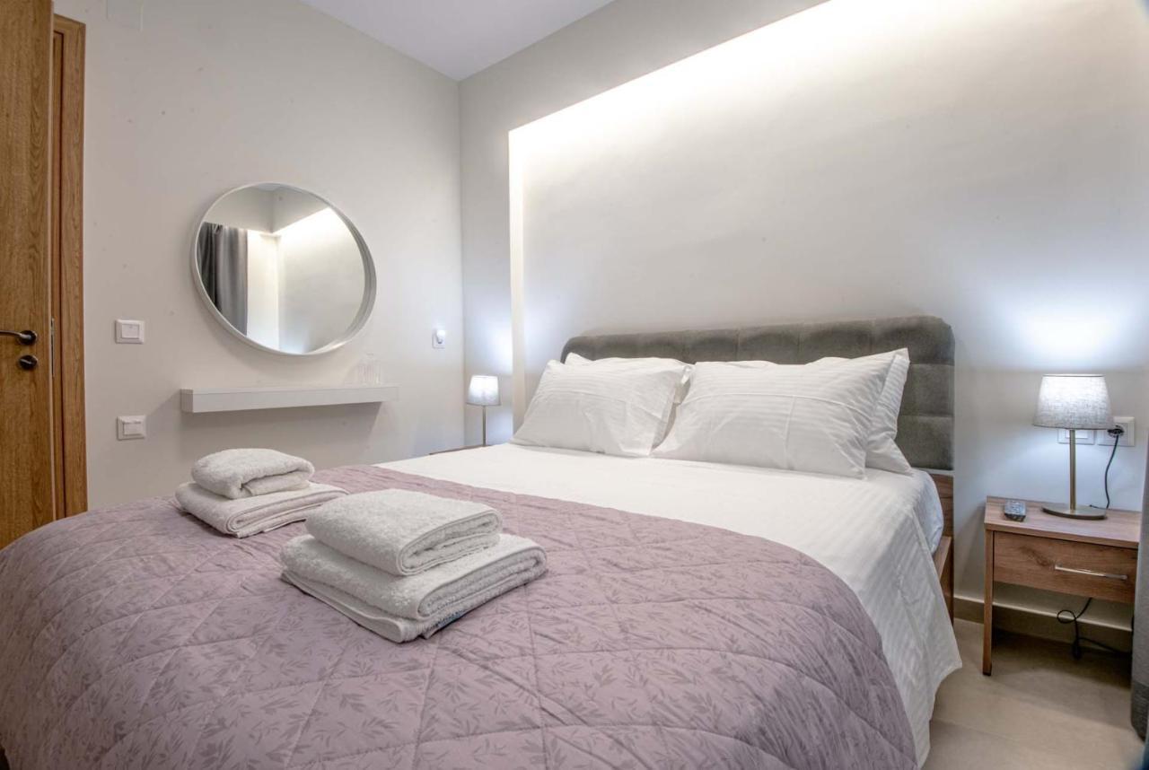 Luxury Apartment Marine View อายิโอสนิโกลาโอส ภายนอก รูปภาพ