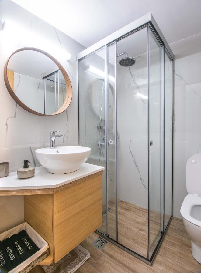 Luxury Apartment Marine View อายิโอสนิโกลาโอส ภายนอก รูปภาพ