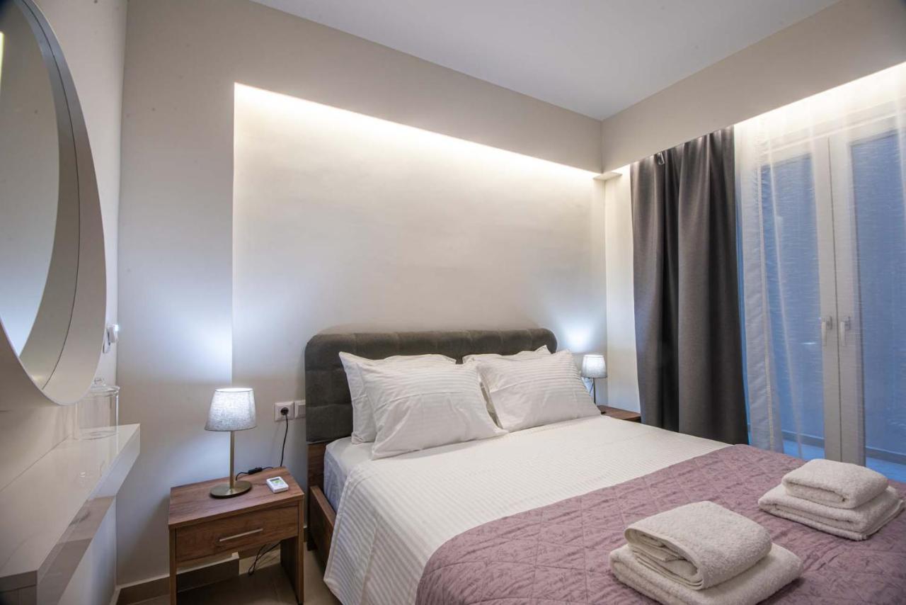 Luxury Apartment Marine View อายิโอสนิโกลาโอส ภายนอก รูปภาพ
