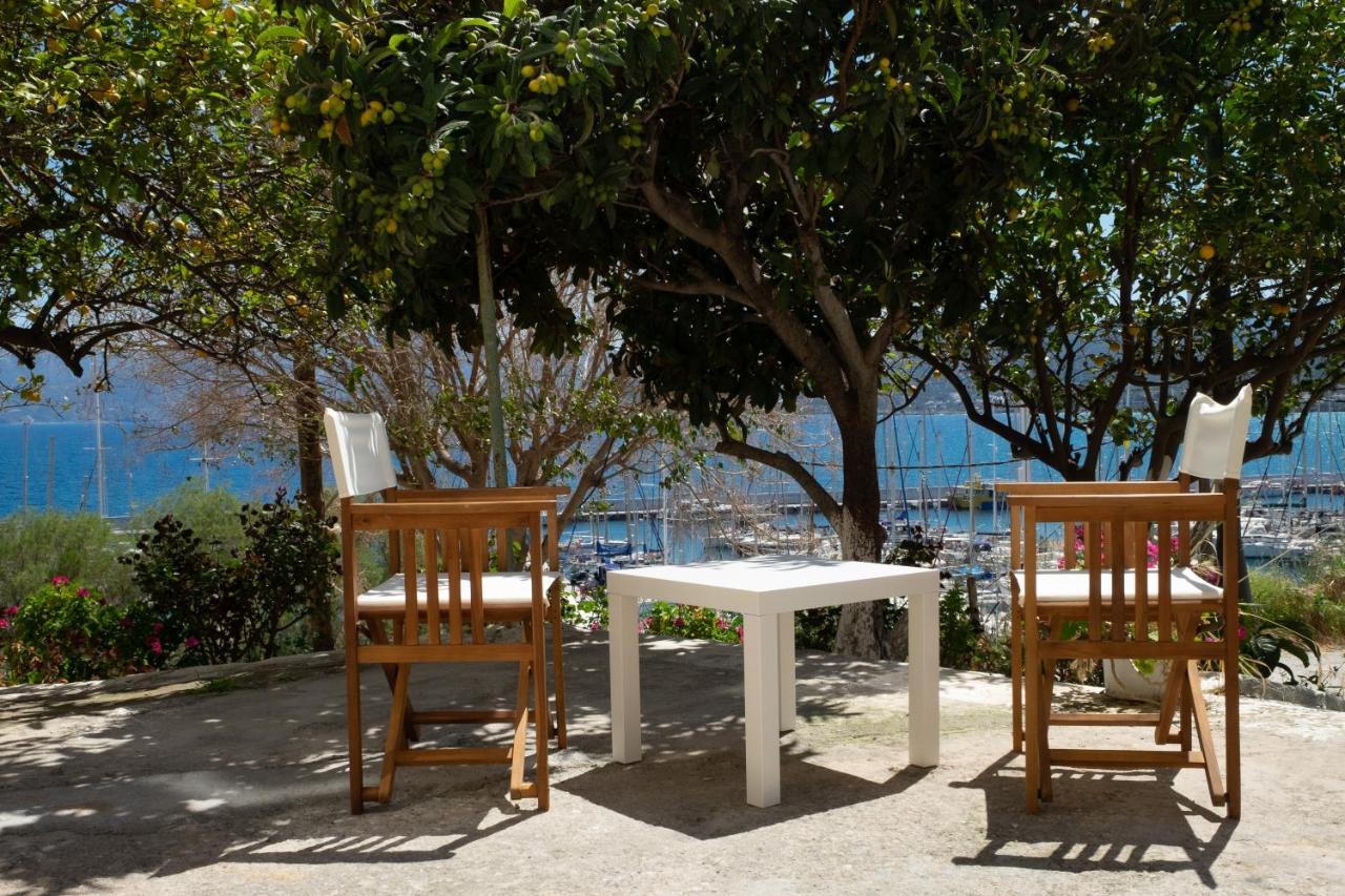 Luxury Apartment Marine View อายิโอสนิโกลาโอส ภายนอก รูปภาพ