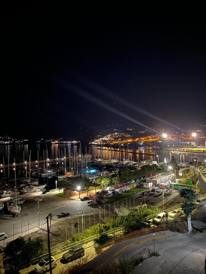 Luxury Apartment Marine View อายิโอสนิโกลาโอส ภายนอก รูปภาพ